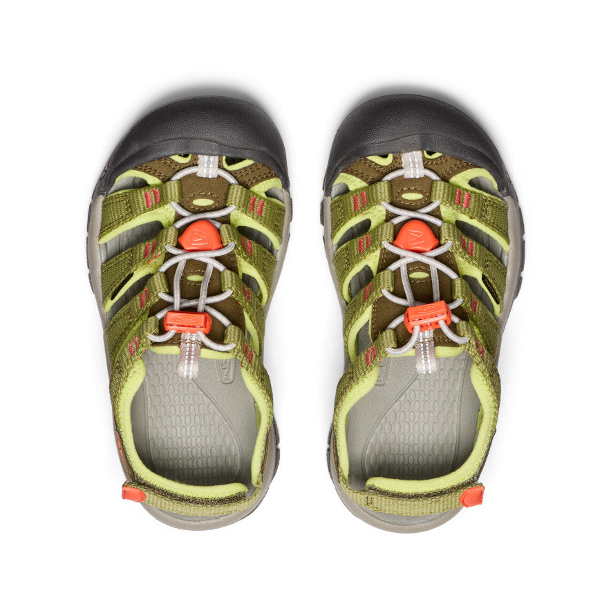 Little Kids' Newport Boundless Sandal | Dark Olive/Scarlet Ibis - Image 4