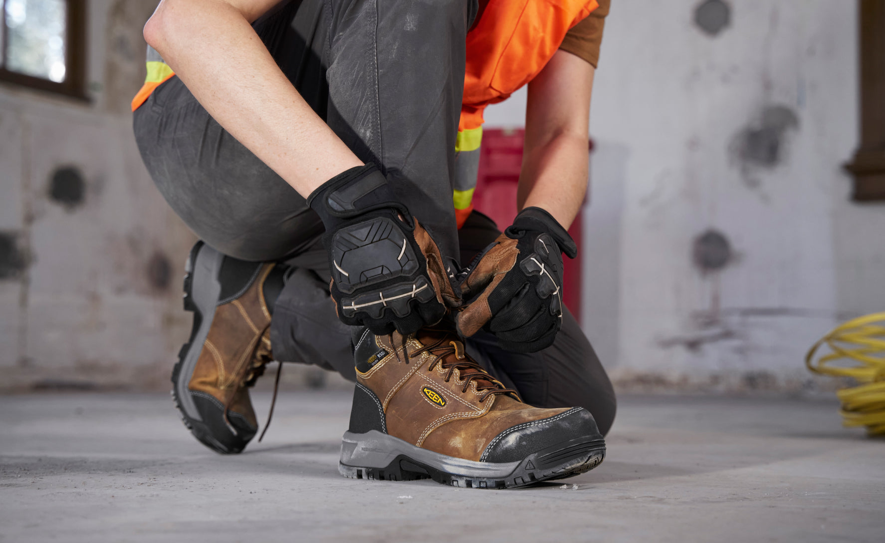 Women's Evanston 6 ESD Boot (Carbon Toe) | Bison/Black - Image 7